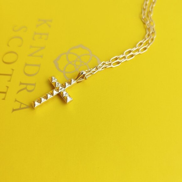 Kendra Scott Jada Cross Gold Short Necklace New - Picture 3 of 4
